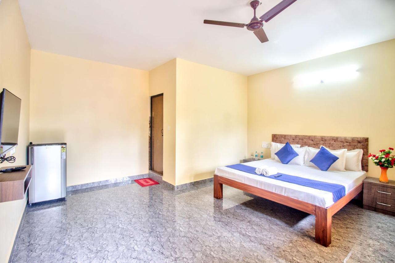 Renuka Holiday Inn Calangute Exterior photo